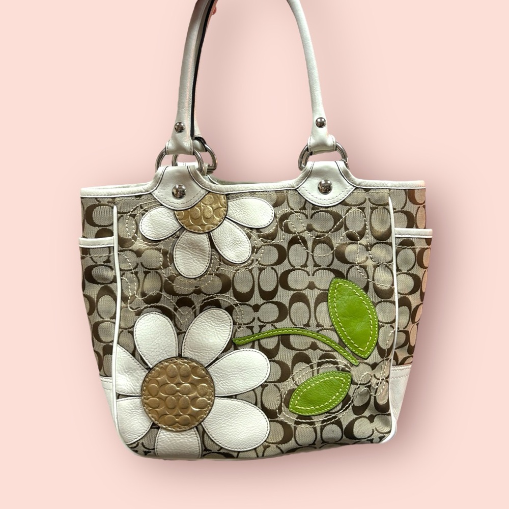 COACH 2009 Limited Edition Bleecker Floral Patch Tote – Style F14724